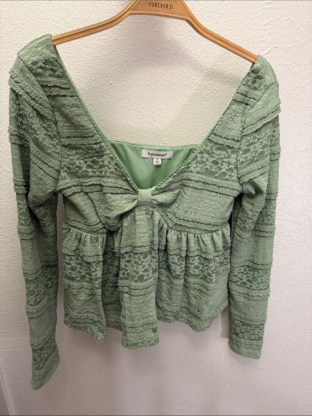 Francesca's Collections Light Sage Textured Tie-Front Peplum Blouse